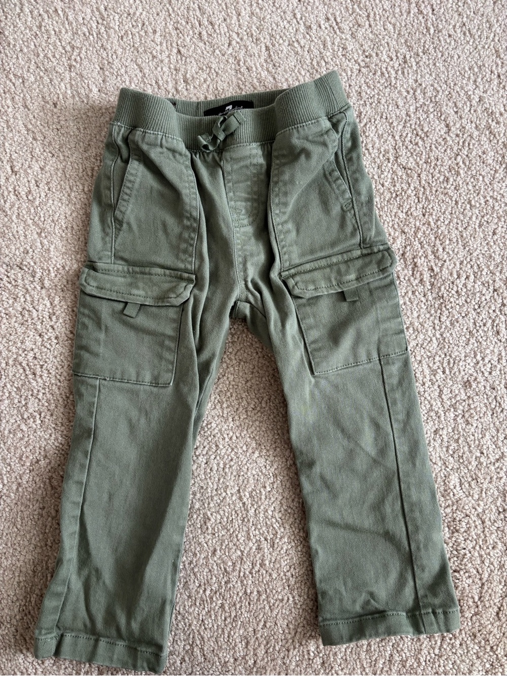 7 for all mankind Olive Cargo Pants - Comfortable Everyday Bottoms 18m
